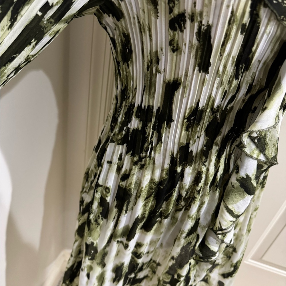 Alison Taylor Green and White Ruffled Blouse size L - Picture 4 of 13